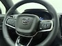 Volvo EX40 Extended Range Plus Black Edition / Nubuck / 20'' / Getint Glas / Harman&kardon Audio / Adapt. Cruise / BLIS / Stoel + Stuurw. Verwarming /