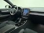 Volvo EX40 Extended Range Plus Black Edition / Nubuck / 20'' / Getint Glas / Harman&kardon Audio / Adapt. Cruise / BLIS / Stoel + Stuurw. Verwarming /