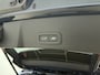 Volvo EX40 Extended Range Plus Black Edition / Nubuck / 20'' / Getint Glas / Harman&kardon Audio / Adapt. Cruise / BLIS / Stoel + Stuurw. Verwarming /