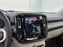 Volvo XC40 T5 180PK Hybride SOH 91% Inscription / Panoramadak / Leder / Trekhaak / airco-ecc./ Stuurverwarming / Navigatie / Apk 10-2026