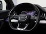 Audi Q5 50 TFSIe 220kW/299PK S Line · Panoramadak · Leder/Alcantara · Camera + Parkeersensoren