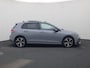 Volkswagen Golf 1.5eHybrid 200kW/272PK Black Style GTE · Panoramadak · 360°Camera + Parkeersensoren · Leder · Elektrische stoelverstelling · HEAD-UP Display · Garantie t/m 15-04-2030 of 100000km