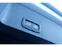 Volvo XC40 B4 Plus Dark | Semi- Elektrische Trekhaak | Verwarmde Stoelen en Stuurwiel | Verwarmbare Voorruit | Premium audio by Harman Kardon | Apple Carplay / Android Auto | Keyless Entry/Start | Park Assist |