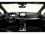 Audi Q5 50 TFSI e 299PK S edition Competition | Panoramadak | Trekhaak | 21 Inch | Apple Carplay | Achteruitrijcamera |