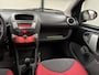 Peugeot 107 1.0-12V XS Urban Move 5 deurs! | AUX aansluiting | Airco | Isofix-bevestigingspunten voor kinderzitjes