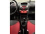 Peugeot 107 1.0-12V XS Urban Move 5 deurs! | AUX aansluiting | Airco | Isofix-bevestigingspunten voor kinderzitjes