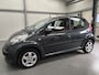 Peugeot 107 1.0-12V XS Urban Move 5 deurs! | AUX aansluiting | Airco | Isofix-bevestigingspunten voor kinderzitjes