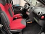 Peugeot 107 1.0-12V XS Urban Move 5 deurs! | AUX aansluiting | Airco | Isofix-bevestigingspunten voor kinderzitjes