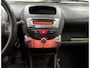 Peugeot 107 1.0-12V XS Urban Move 5 deurs! | AUX aansluiting | Airco | Isofix-bevestigingspunten voor kinderzitjes