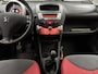 Peugeot 107 1.0-12V XS Urban Move 5 deurs! | AUX aansluiting | Airco | Isofix-bevestigingspunten voor kinderzitjes