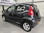 Peugeot 107 1.0-12V XS Urban Move 5 deurs! | AUX aansluiting | Airco | Isofix-bevestigingspunten voor kinderzitjes