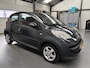 Peugeot 107 1.0-12V XS Urban Move 5 deurs! | AUX aansluiting | Airco | Isofix-bevestigingspunten voor kinderzitjes