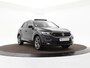 Volkswagen T-Roc 1.5 TSI 150pk DSG R-line Sport · Camera · Panoramadak · Apple/Android Car Play · Alarm · Trekhaak · 18'' Inch ·