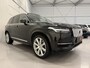 Volvo XC90 T8 Twin Engine AWD Inscription PANO/TREKHAAK/MEMORY+VENTILATIE/21"/ACC/PILOT-ASSIST/KEYLESS/CRYSTAL-POOK/PRIVACY/NET OH BEURT GEHAD