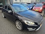 Volvo V60 2.4 D6 AWD ACC BLIS SCHUIFDAK LEDER XENON TREKHAAK ORIG NL NAP