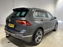 Volkswagen Tiguan 1.5 TSI ACT Highline Business R | Navigatie | LM Velgen 19" | Trekhaak Elektrisch Uitklapbaar | Cruise Control Adaptief | Achteruitrijcamera | Airco |