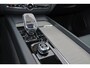 Volvo XC60 T8 Recharge AWD Ultimate Dark - Luchtvering - Panorama/schuifdak - IntelliSafe Assist & Surround - 360º Camera - Bowers & Wilkins audio - Verwarmde voorstoelen, stuur & achterbank - Parkeersensoren voor & achter - Elektr. bedienb. voorstoelen met geheugen - Head up display - Draadloze tel. lader - Extra getint glas - 21' LMV