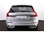 Volvo XC60 T8 Recharge AWD Ultimate Dark - Luchtvering - Panorama/schuifdak - IntelliSafe Assist & Surround - 360º Camera - Bowers & Wilkins audio - Verwarmde voorstoelen, stuur & achterbank - Parkeersensoren voor & achter - Elektr. bedienb. voorstoelen met geheugen - Head up display - Draadloze tel. lader - Extra getint glas - 21' LMV