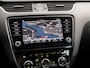 Skoda Octavia 1.0 TSI Sport (APPLE CARPLAY, GROOT NAVI, CLIMATE, STOELVERWARMING, SPORTSTOELEN, GETINT GLAS, CRUISE, TREKHAAK, NIEUWSTAAT)