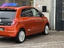 Renault Twingo Z.E. R80 Série Limitée Vibes | SOH 95% | Stoffen Vouwdak | Stoelverwarming | Achteruitrijcamera | Navigatie | Climate Control |