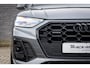 Audi Q5 50 TFSI e S edition Grey & Black