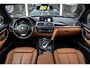 BMW 3-Serie Touring 318i LCI Luxury Edition | NL auto | Facelift | Driving Assistant | Stuurverwarming | Camera | DAB | LED | HiFi | Leer | Sportstoelen | Sportstuur | Cruise control