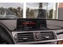 BMW 3-Serie Touring 318i LCI Luxury Edition | NL auto | Facelift | Driving Assistant | Stuurverwarming | Camera | DAB | LED | HiFi | Leer | Sportstoelen | Sportstuur | Cruise control