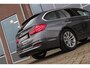 BMW 3-Serie Touring 318i LCI Luxury Edition | NL auto | Facelift | Driving Assistant | Stuurverwarming | Camera | DAB | LED | HiFi | Leer | Sportstoelen | Sportstuur | Cruise control