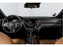 Volvo V60 2.0 T5 Momentum 251 PK - Automaat | Dig. Cockpit | Cruise | Stoelverw. | PDC | NAV + App. Connect | ECC | Elek. Klep | Elek. Trekhaak | LM 18" |