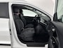 Kia Niro EV e-Niro DynamicLine 64 kWh [ 3-Fase ] {SOH-100%} (INCL-BTW) Aut.*HEATPUMP | LEATHER-FABRIC | NAVI-FULLMAP | DAB+ | ADAPTIVE-CRUISE | CAMERA | HEATED-COMFORTSEATS | KEYLESS | DIGI-COCKPIT | SHIFTPADDLES | CARPLAY | LANE-ASSIST | 17"ALU*