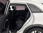 Kia Niro EV e-Niro DynamicLine 64 kWh [ 3-Fase ] {SOH-100%} (INCL-BTW) Aut.*HEATPUMP | LEATHER-FABRIC | NAVI-FULLMAP | DAB+ | ADAPTIVE-CRUISE | CAMERA | HEATED-COMFORTSEATS | KEYLESS | DIGI-COCKPIT | SHIFTPADDLES | CARPLAY | LANE-ASSIST | 17"ALU*