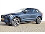 Volvo XC60 2.0 T6 Plug-in hybrid AWD Ultra Black Edition | Nieuw Model! | B&W | Luchtvering | Panoramadak |
