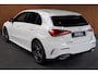 Mercedes-Benz A-klasse 250e AMG Line Leer Navi Camera Climate Stoelverwarming PTS LM velgen EQ BTW auto!