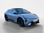 Kia EV4 GT-PlusLine 81.4 kWh | 17% bijtelling | 584 km WLTP-actieradius | Dodehoek camera | 360 camera | Elektrisch verstelbare stoelen incl. geheugenfunctie | Harman/Kardon audio-installatie | Glazen schuif-/kanteldak | Stoelverwarming- en ventilatie | Draadloos Apple/Android Carplay