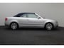 Audi A4 Cabriolet 2.4 V6 Exclusive 2002 | Elektrisch Bedienbare Kap | Elektrisch Verstelbare Stoelen | Lichtmetalen Velgen | Climate Control | Stuurwiel Bediening | Parkeersensoren | 2 Sleutels | Nationale Autopas