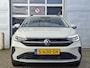 Volkswagen Taigo 1.0 TSI Life Business | Navigatie/Android/Apple Carplay | LM Velgen 16" | Cruise Control Adaptief | Achteruitrijcamera | Voorstoelen Verwarmd | Airco |