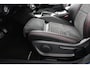Mercedes-Benz A-klasse 180 Ambition AMG-Line/Panorama/Camera/18 inch/Stoelverwarming