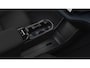 Volvo EX30 Single Motor Ext Range Ultra Black Ed Euro 69 kWh | Elektrisch Verstelbare Voorstoelen | Stuur-/Stoelverwarming | 360 Camera | Panoramadak | Park Pilot Assist | | Adaptieve Cruise Control | BLIS | Getint Glas |