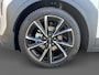 Kia EV3 Plus Advanced 58.3 kWh | Direct leverbaar! | 19 inch LMV | All-season banden | Zwart dak | Glazen schuif-/kanteldak | Harman/Kardon | Elektrisch bedienbare achterklep | Elektrisch verstelbare bestuurdersstoel | Lederen bekleding | Stoel- en stuurverwarming | Parkeersensoren voor- en achter | Draadloos Apple/Android Carplay | Achteruitrijcamera | Adaptive Cruise Control
