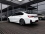 BMW 3-Serie 320e | M-SPORT PAKKET | 18 INCH | SCHUIF-KANTELDAK | LEDER | CRUISE CONTROL | APPLE CARPLAY |
