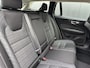 Volvo V60 2.0 B4 Essential Edition Climate / park assist / Driver assist /  18 inch.