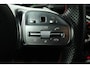 Mercedes-Benz A-klasse 180 Business Solution AMG (SFEERVERLICHTING, ACHTERUITRIJCAMERA, STOELVERWARMING, NAVIGATIE, SENSOREN)