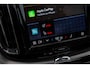 Volvo XC60 2.0 T6 Plug-in hybrid AWD Plus Dark | Long range | Parkeer Camera |  Panoramadak | Stoel/stuurverwarming | Elektr. verstelbare voorstoelen | Sportstoelen |
