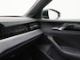 Volkswagen Passat R-Line Edition 1.5 eHybrid 204 PK | Panoramadak | Trekhaak | 360 Camera | Sportstoelen | Stoel- & Stuurverwarming |
