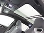 Volkswagen Passat R-Line Edition 1.5 eHybrid 204 PK | Panoramadak | Trekhaak | 360 Camera | Sportstoelen | Stoel- & Stuurverwarming |