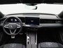 Volkswagen Passat R-Line Edition 1.5 eHybrid 204 PK | Panoramadak | Trekhaak | 360 Camera | Sportstoelen | Stoel- & Stuurverwarming |