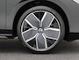 Volkswagen Passat R-Line Edition 1.5 eHybrid 204 PK | Panoramadak | Trekhaak | 360 Camera | Sportstoelen | Stoel- & Stuurverwarming |