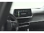 Peugeot e-2008 EV Allure 50 kWh | SOH=96.7 % | 3 Fase Laadfunctie | Camera | Navigatie | Parkeersensoren | Apple Carplay