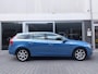 Volvo V60 1.6 T3 Momentum Dealer oh Regensensor Telefoon Navi Clima Cruise Electrisch inklapbare buitenspiegel PDC Trekhaak 17 "