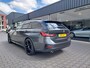 BMW 3-Serie Touring 330e Sportstoelen Navi Clima Cruise PDC Leer Active cruise controle Regensensor 17 inch